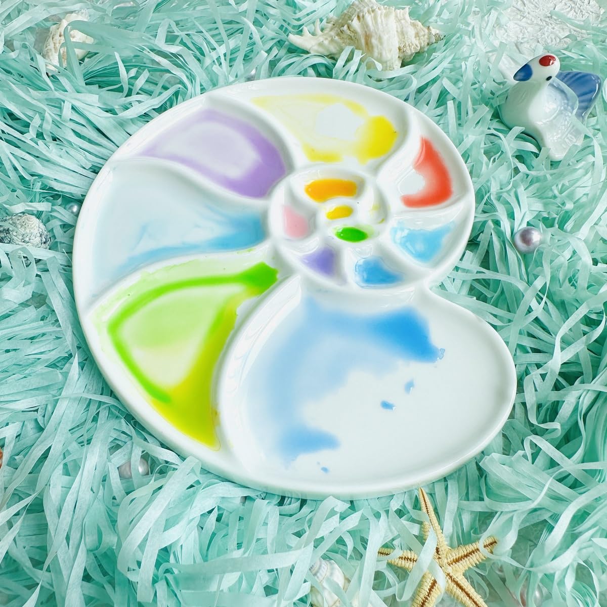 Bower Bird Ceramic Paint Palette Round Conch,Artist Professional Porcelain Watercolor Palette,Acrylic Gouache Watercolor Mixing Tray-6.7Inch