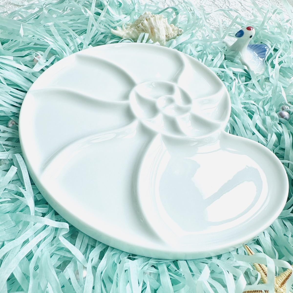 Bower Bird Ceramic Paint Palette Round Conch,Artist Professional Porcelain Watercolor Palette,Acrylic Gouache Watercolor Mixing Tray-6.7Inch